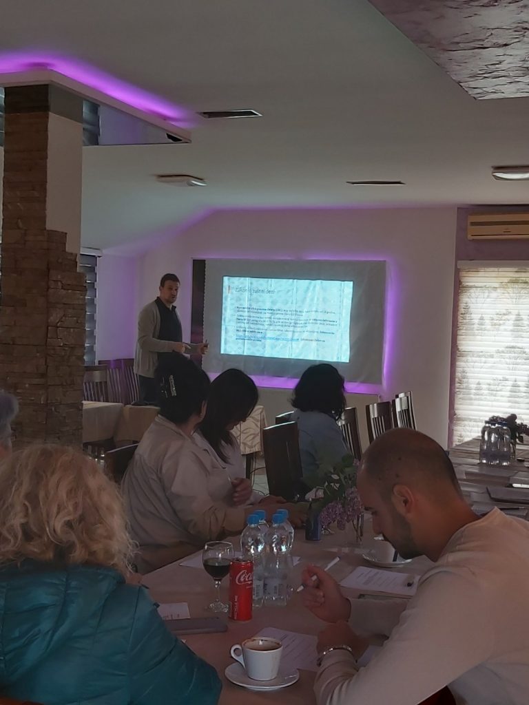 Seminar za odrasle ,,Zakon o zaštiti dece i njegova primena”